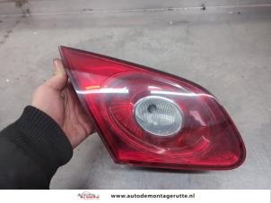 O199045 Gebruikte achterlicht links Volkswagen Passat