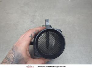O199063 Gebruikte luchthoeveelheidsmeter Volkswagen Passat