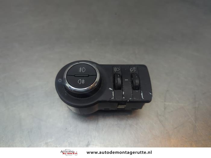 Gebruikte Licht Schakelaar Opel Insignia O199181