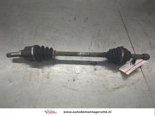 O199184 Gebruikte steekas links-voor Citroen C3