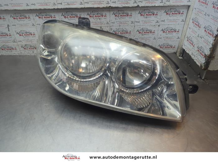 Gebruikte Rechter Koplamp Fiat Punto O199225
