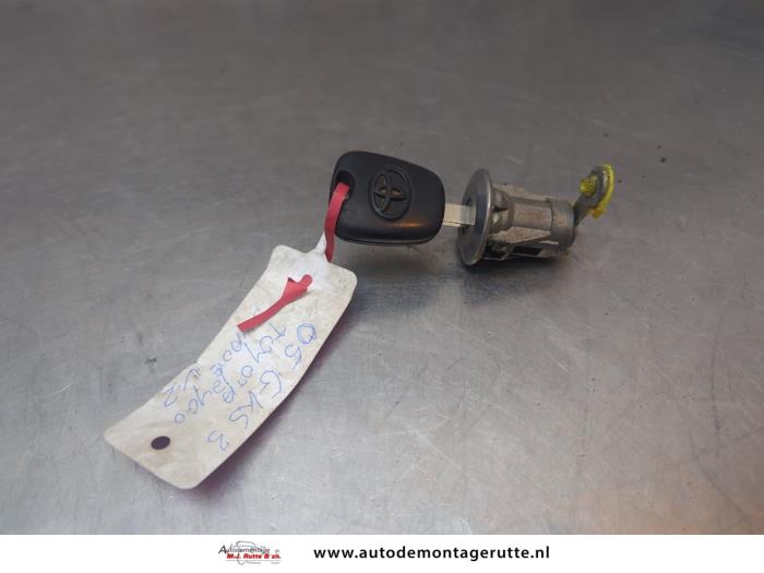 Gebruikte Portierslot Cilinder links Toyota Aygo O199228