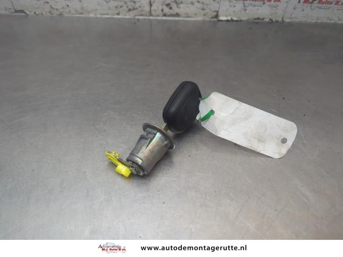 Gebruikte Portierslot Cilinder links Toyota Aygo O199231