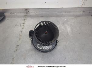 O199235 Gebruikte kachel ventilatiemotor BMW 1-Serie
