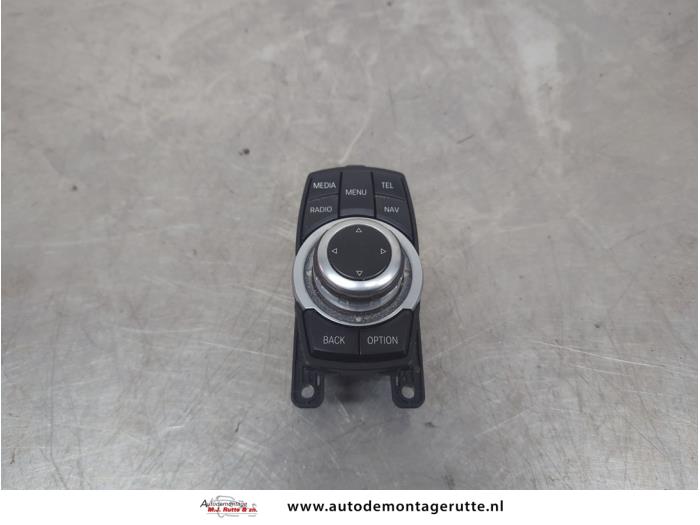 Gebruikte Bedieningspaneel Multi Media BMW 1-Serie O199238