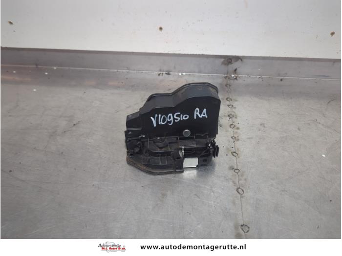 Gebruikte Deurslot Mechaniek 4Deurs rechts-achter BMW 1-Serie O199283