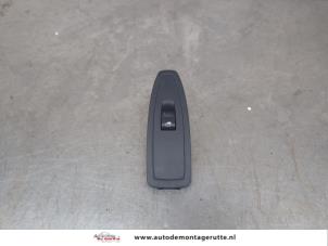 O199285 Gebruikte raam schakelaar elektrisch BMW 1-Serie