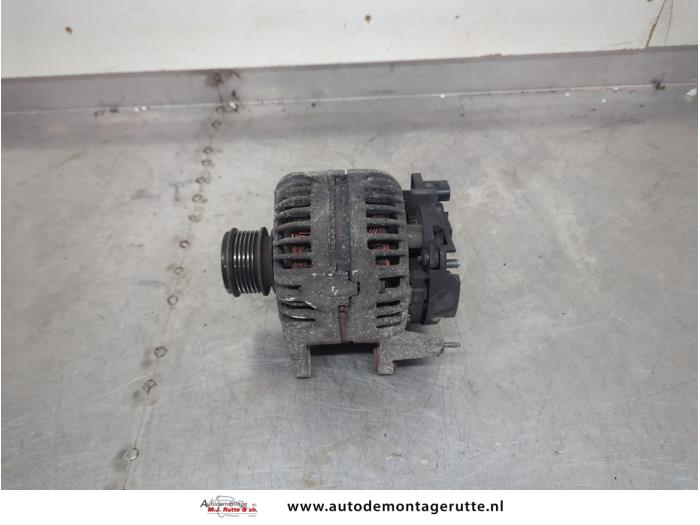 Gebruikte Alternator Volkswagen Polo O199316