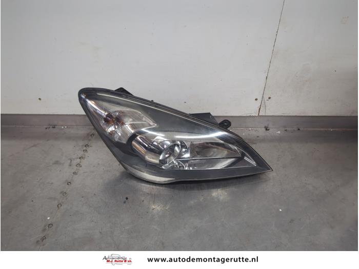 Gebruikte Koplamp rechts Kia Ceed O199318