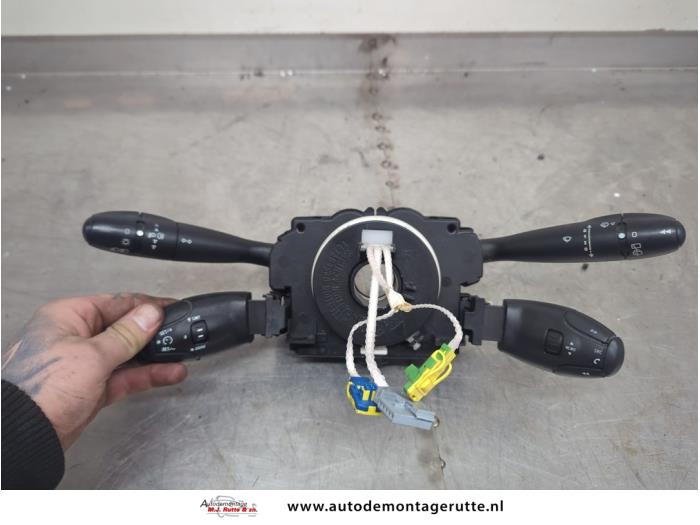 Gebruikte Schakelaar Stuurkolom (licht) Peugeot 307 O199320