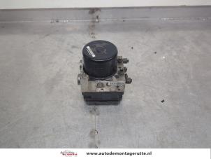 O199358 Gebruikte abs pomp Opel Astra