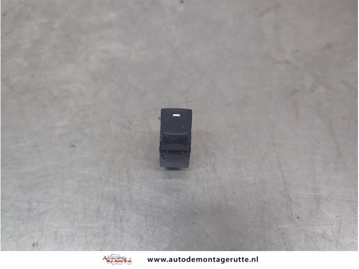 Gebruikte Schakelaar Elektrisch Raam Hyundai I30 O199394