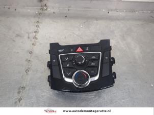 O199389 Gebruikte chaufage bedieningspaneel Hyundai I30