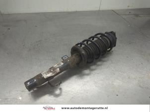 O199439 Gebruikte veerpoot rechts-voor Mazda 2