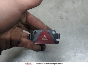 O199475 Gebruikte alarmlicht schakelaar Peugeot 307