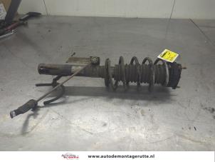 Gebruikte Voorpoot links Ford Fusion 1.6 16V Prijs op aanvraag aangeboden door Autodemontage M.J. Rutte B.V.