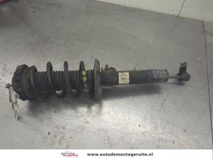 O199532 Gebruikte schokdemperpoot links-voor Volkswagen Passat