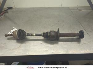 O199539 Gebruikte steekas rechts-voor Volkswagen Transporter