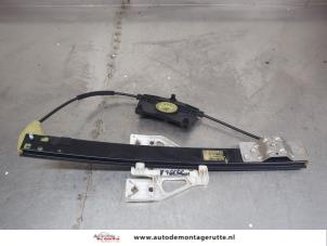O199543 Gebruikte ruitmechaniek 4deurs links-achter Audi A4