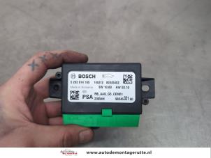 O199712 Gebruikte pdc module Peugeot 2008