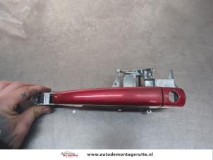 O199728 Gebruikte deurgreep 4deurs links-voor Peugeot 2008