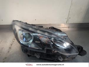 O199751 Gebruikte rechter koplamp Peugeot 2008