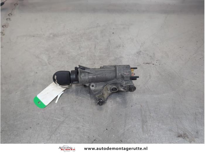 Gebruikte Kontaktslot+Sleutel Volkswagen Beetle O199824
