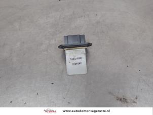 O199841 Gebruikte kachel weerstand Mazda 2