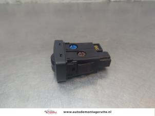 O199902 Gebruikte schakelaar koplamp ihv Honda Civic