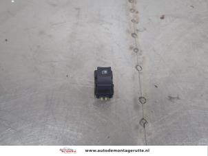 O199940 Gebruikte raam schakelaar elektrisch Renault Zoe