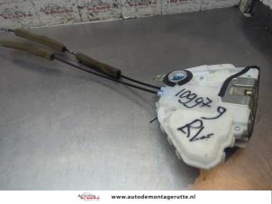 O199991 Gebruikte slotmechaniek portier 4deurs rechts-voor Honda Civic