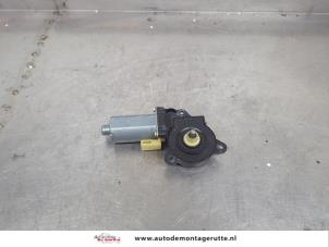 O200018 Gebruikte raammotor portier Ford Fiesta
