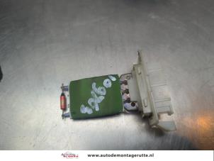 O200025 Gebruikte kachel weerstand Toyota Aygo