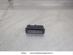 O200034 Gebruikte schakelaar achterklep BMW 3-Serie