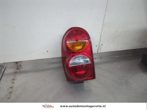 O200037 Gebruikte achterlicht links Jeep Cherokee