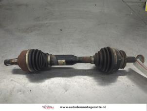 O200060 Gebruikte aandrijfas links-voor Volvo XC90