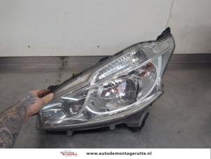 O200085 Gebruikte linker koplamp Peugeot 208