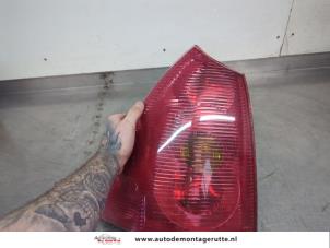 O200092 Gebruikte achterlicht links Peugeot 307