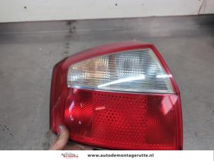 O200112 Gebruikte achterlicht links Audi A4