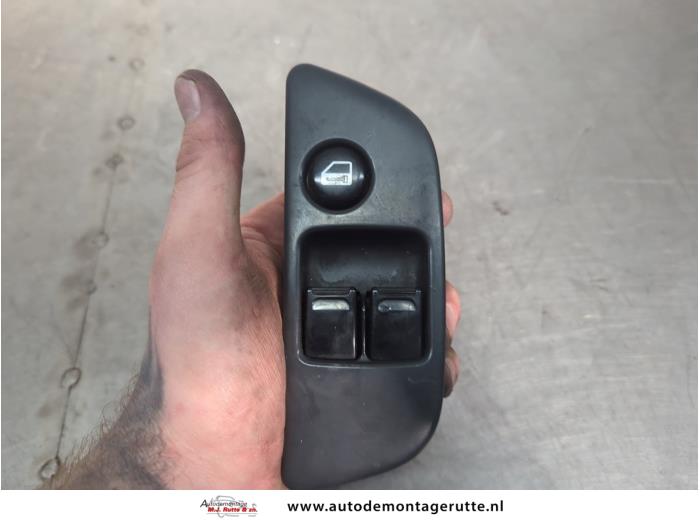 Gebruikte Schakelblok ruiten Suzuki Ignis O200172