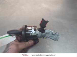 O200209 Gebruikte sleutel+contactslot Renault Modus