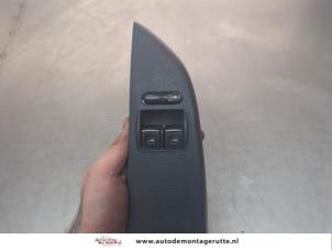 O200210 Gebruikte combischakelaar ramen Skoda Fabia