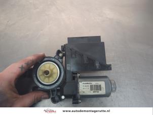 O200212 Gebruikte motor electrisch raam Skoda Fabia