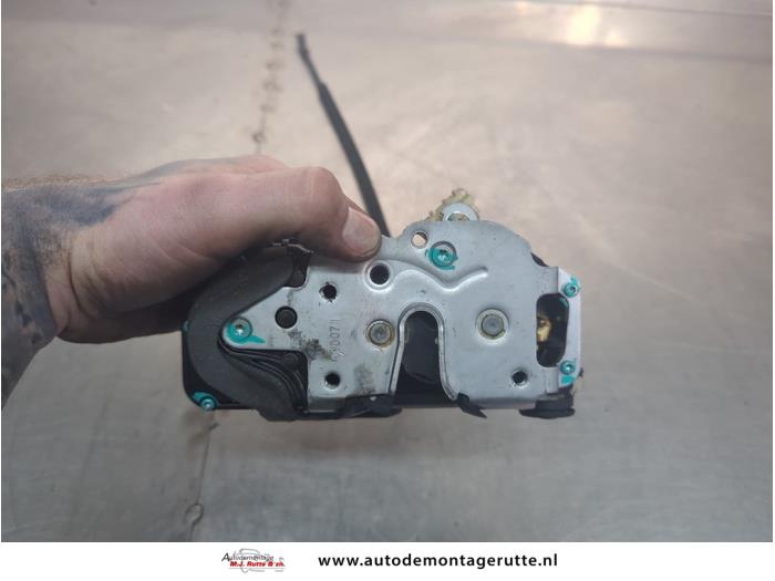 Gebruikte Deurslot Mechaniek 4Deurs rechts-achter Opel Insignia O200226