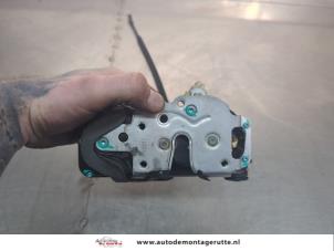 O200226 Gebruikte portierslot mechaniek 4deurs rechts-achter Opel Insignia
