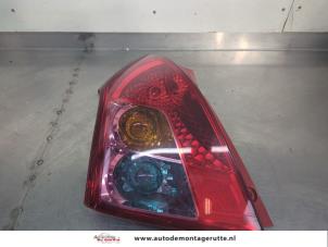 O200227 Gebruikte achterlicht links Suzuki Swift