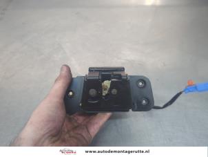 O200231 Gebruikte achterklep slotmechaniek Honda Jazz
