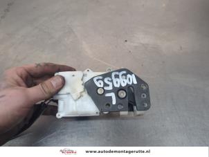 O200234 Gebruikte portierslot mechaniek 2deurs links Rover 25