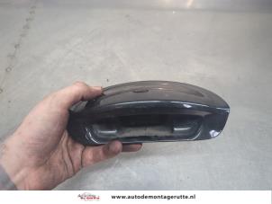 O200239 Gebruikte achterklep handgreep Nissan Micra