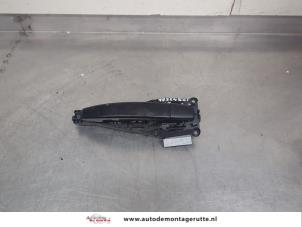 O200252 Gebruikte portiergreep 4deurs rechts-achter Opel Insignia